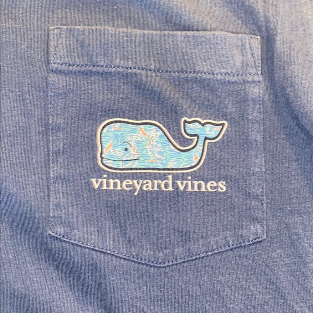 Vineyard Vines T shirt